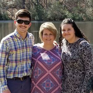 Meet your Posher, Angela